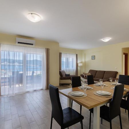 Apartman Maja كومارنا المظهر الخارجي الصورة