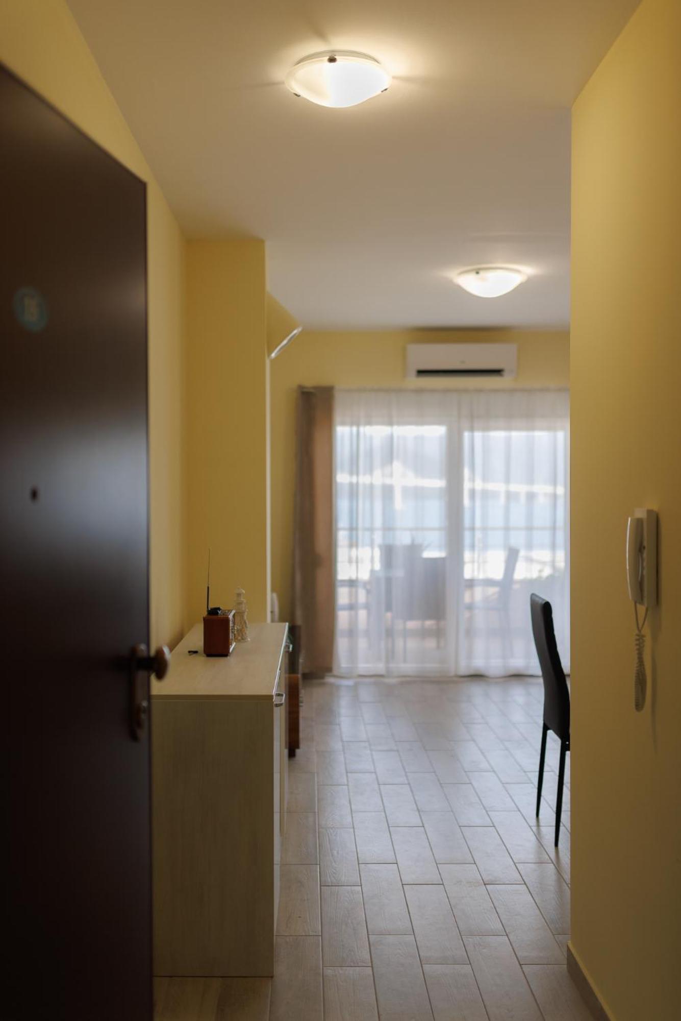 Apartman Maja كومارنا المظهر الخارجي الصورة