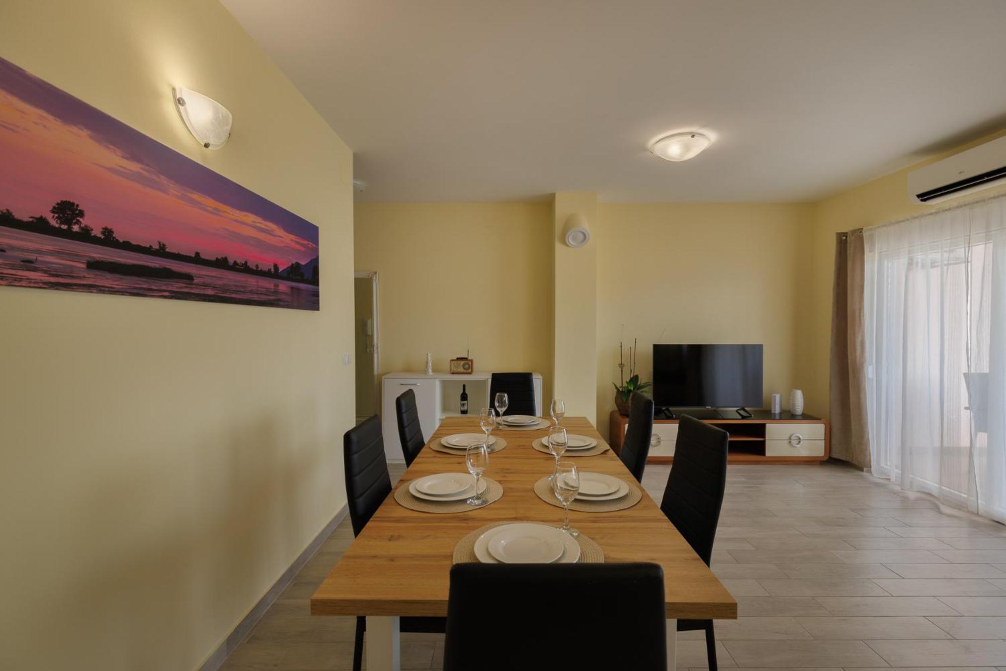 Apartman Maja كومارنا المظهر الخارجي الصورة