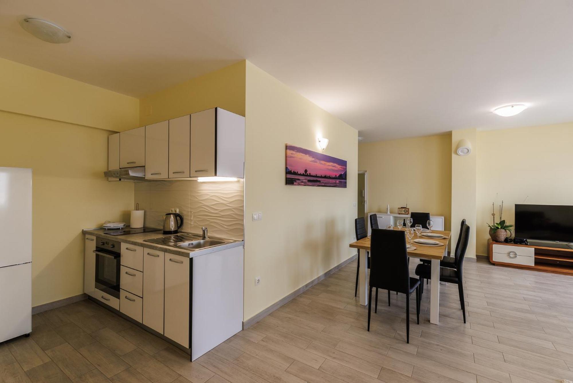 Apartman Maja كومارنا المظهر الخارجي الصورة